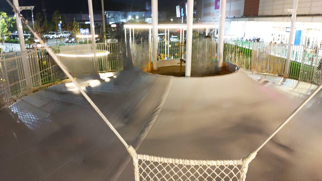 トランポリンエリア